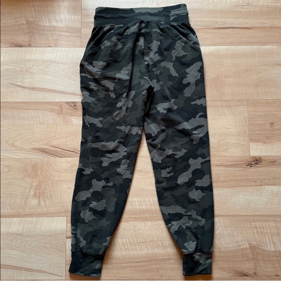 🍋Lululemon Ready to Rulu High-Rise Jogger, Size 4 - Picture 5 of 6